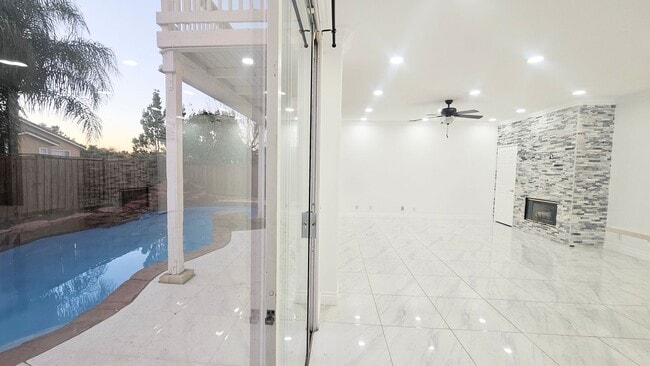 Building Photo - Pool House - Temeku Hills Community- Master Retreat and additional Master Bedroom