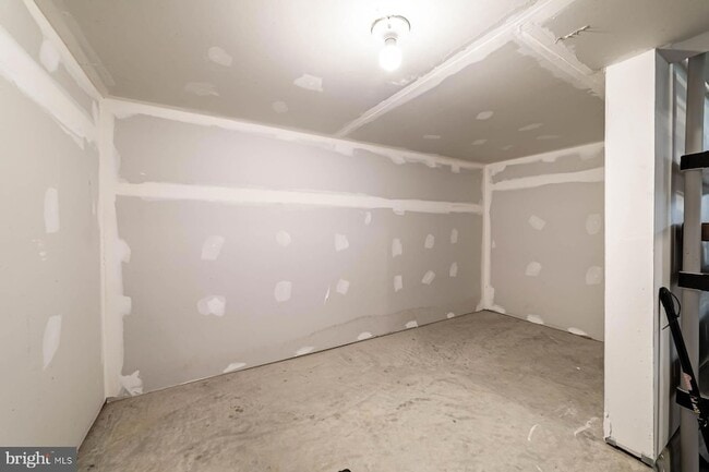 Building Photo - 6227 Almerico Pl
