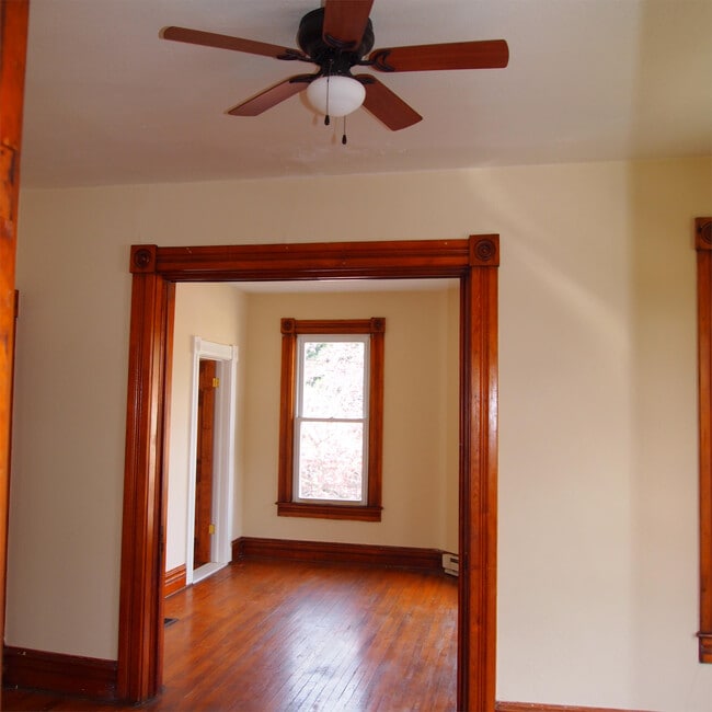 Building Photo - 49 S Howell St