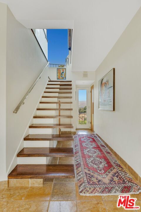 Building Photo - 3601 Berry Dr