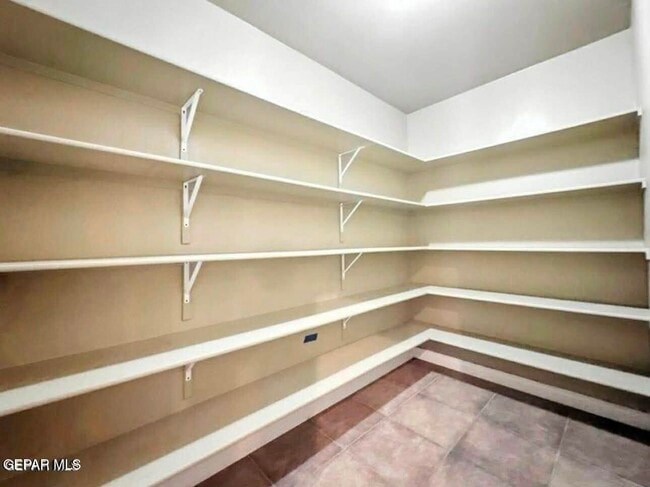 Building Photo - 13574 Emerald Falls Dr