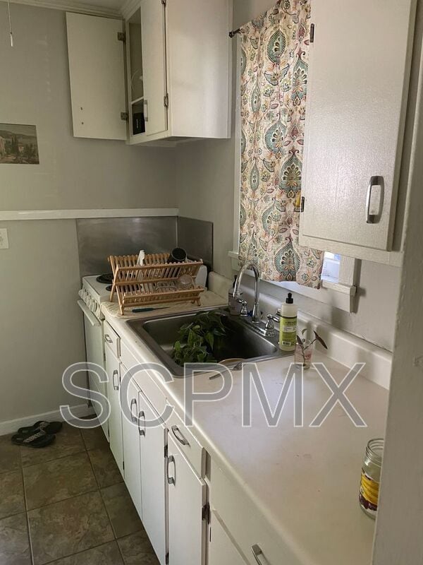 Building Photo - 5019 Baylor St