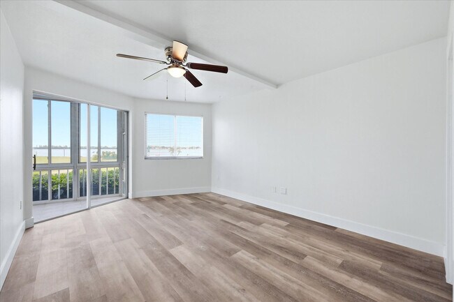 Building Photo - 769 John Ringling Blvd