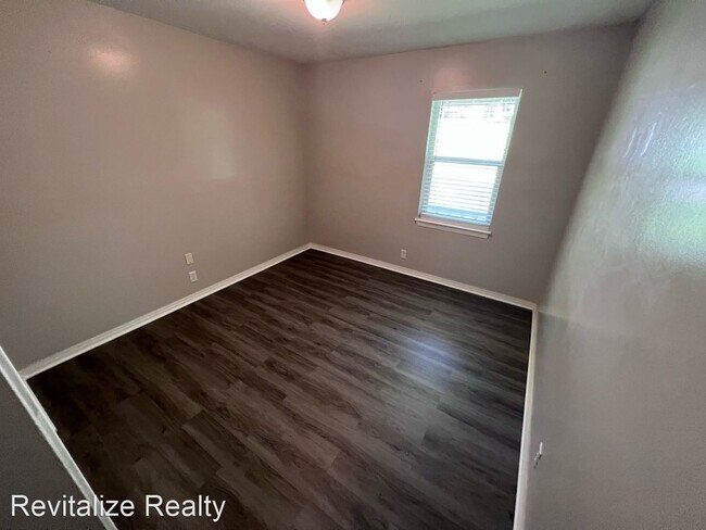 Building Photo - 4 br, 2.5 bath House - 4317 Packingham Dr,