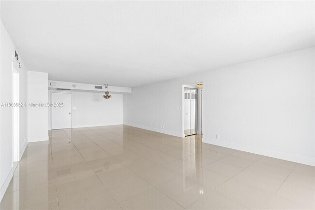 Building Photo - 600 Three Islands Boulevard