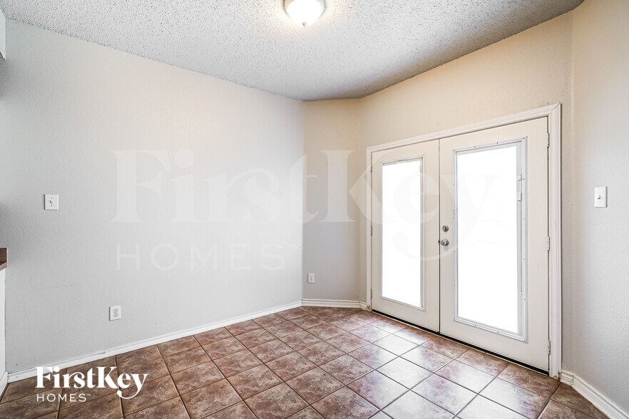 Building Photo - 5293 Chessie Cir