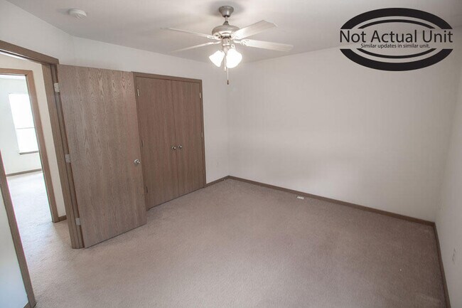 Building Photo - 1615 Citadel Dr