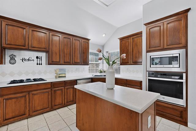 Building Photo - 100 Shumard Ct