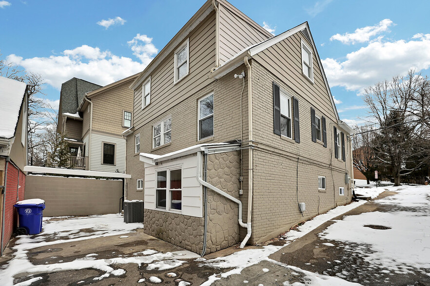 Building Photo - 608 N Abingdon St