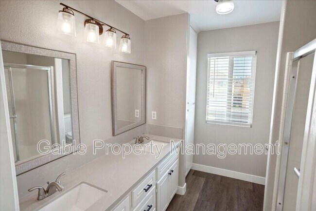 Building Photo - 24622 Montevista Cir