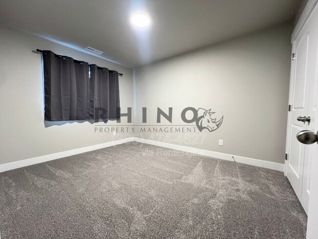 Building Photo - 3698 W 1330 N