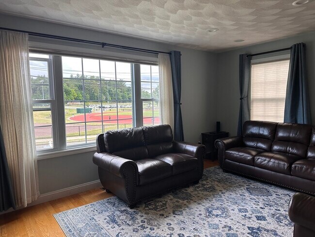 Building Photo - 60 Sylvan St