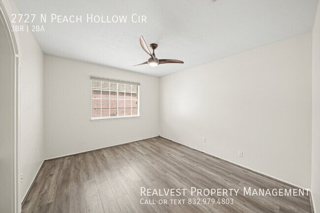 Building Photo - 2727 N Peach Hollow Cir