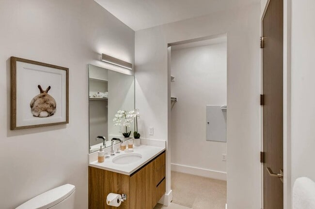 Building Photo - 2752 W High Mountain Rd