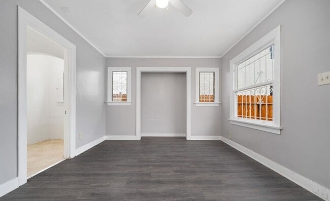 Building Photo - 59(454)