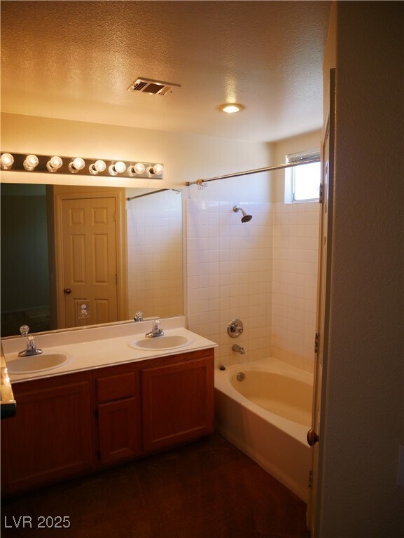 Building Photo - 2313 Avery Dr