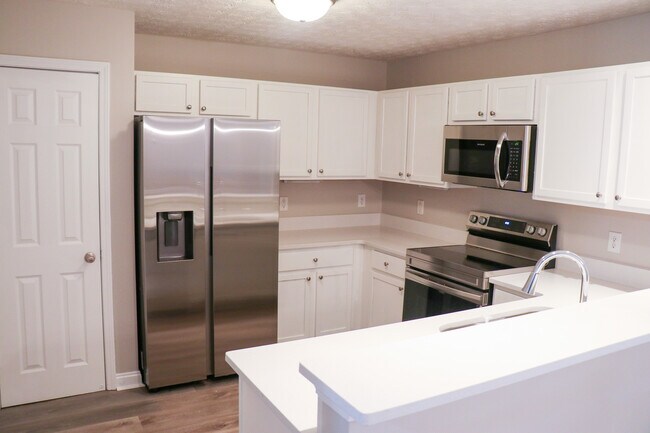 Building Photo - 322 Tara Commons Cir