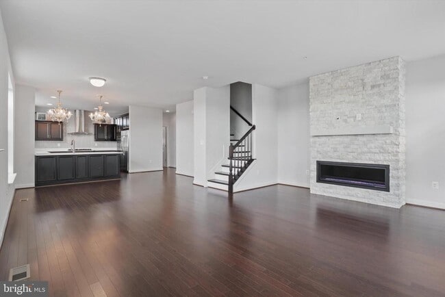 Building Photo - 501 Triggerfish Dr