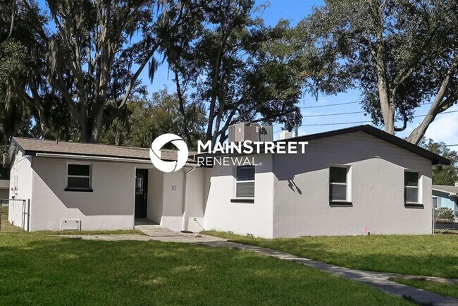 Building Photo - 3 Bedroom Pet-Friendly Home in WINTER HAVEN, FL with Main Street Renewal