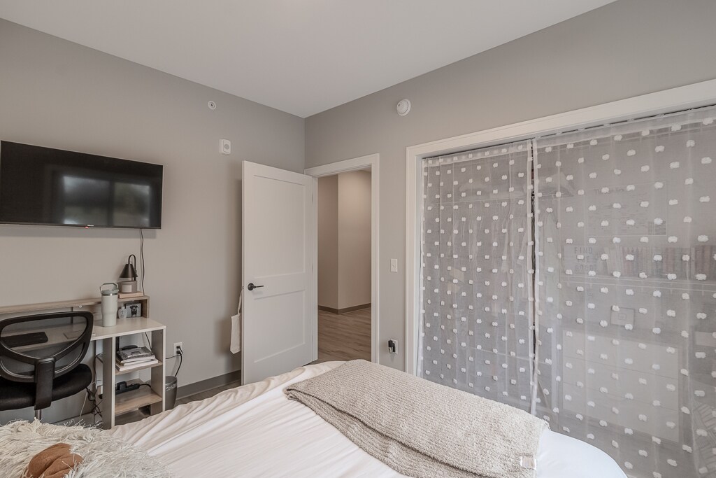 Building Photo - 1570 Stadium Ln