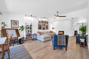 Building Photo - 3707 E Montecito Ave