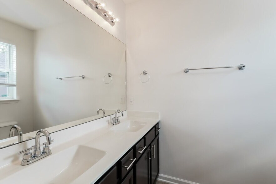 Building Photo - 58 Eagles Nest Ln