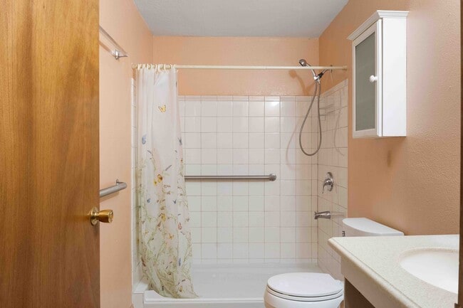 Building Photo - 12323 SW Millview Ct