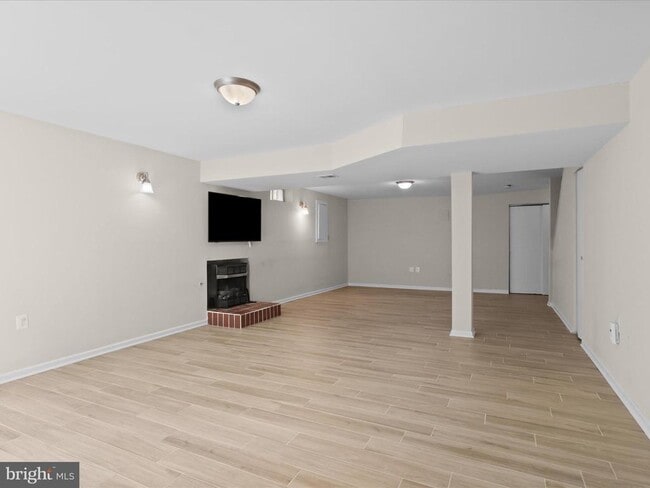 Building Photo - 1518 Summerset Pl