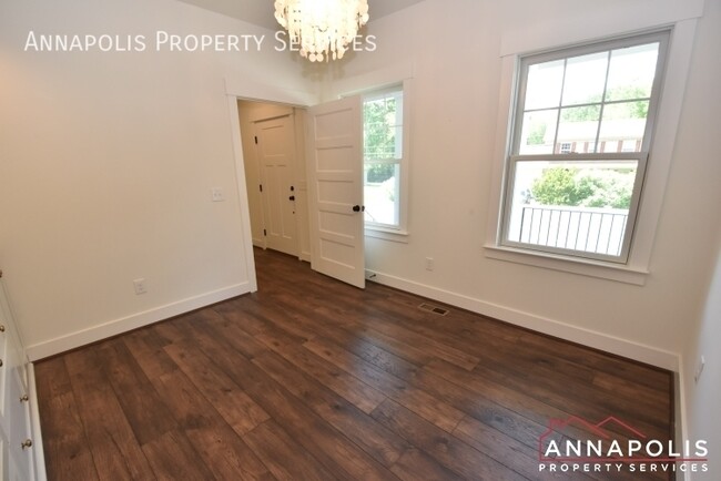 Building Photo - 3601 Edgemont St