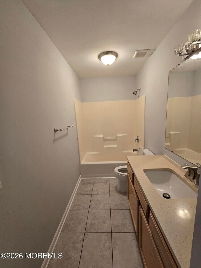 Building Photo - 18 4th Ave