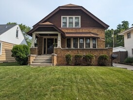 Building Photo - 820 W Glendale Ave