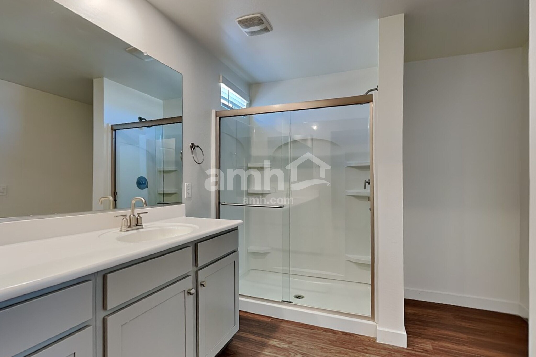 Building Photo - 4206 S 105th Dr