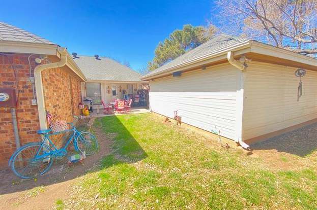 Building Photo - 5273 Sherbrooke Ln