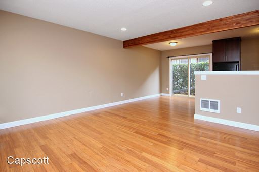 Building Photo - 2226 NE Multnomah St