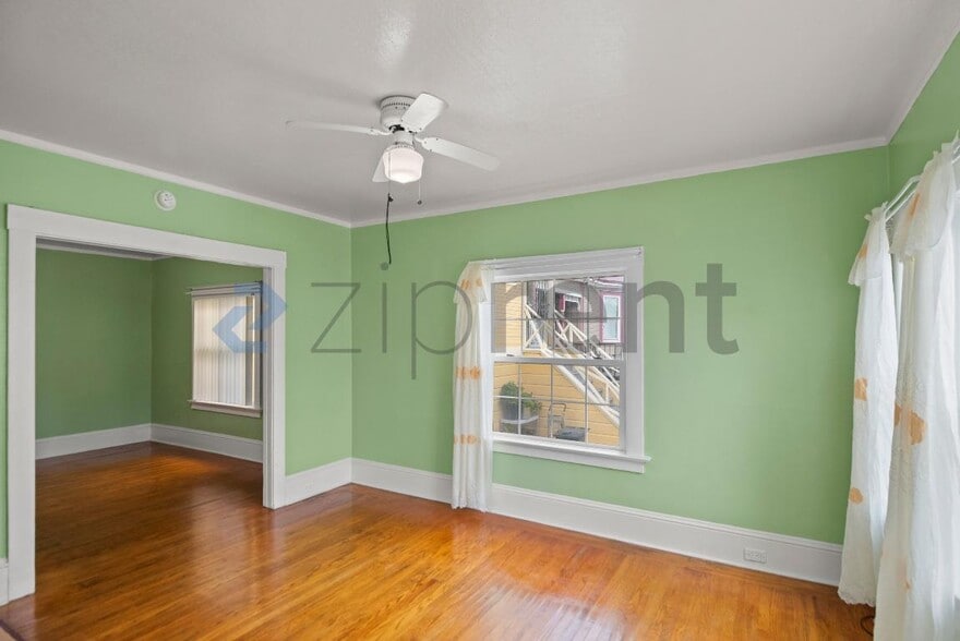 Building Photo - 130 Templeton Ave