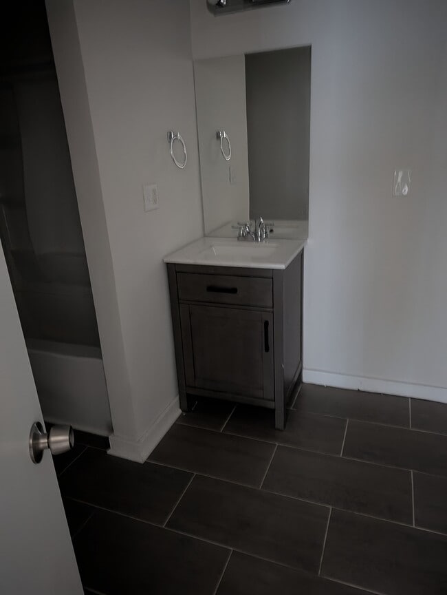 Building Photo - 4747 Piney Grove Rd