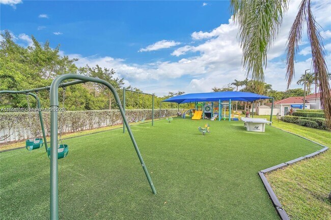 Building Photo - 1450 Weeping Willow Way