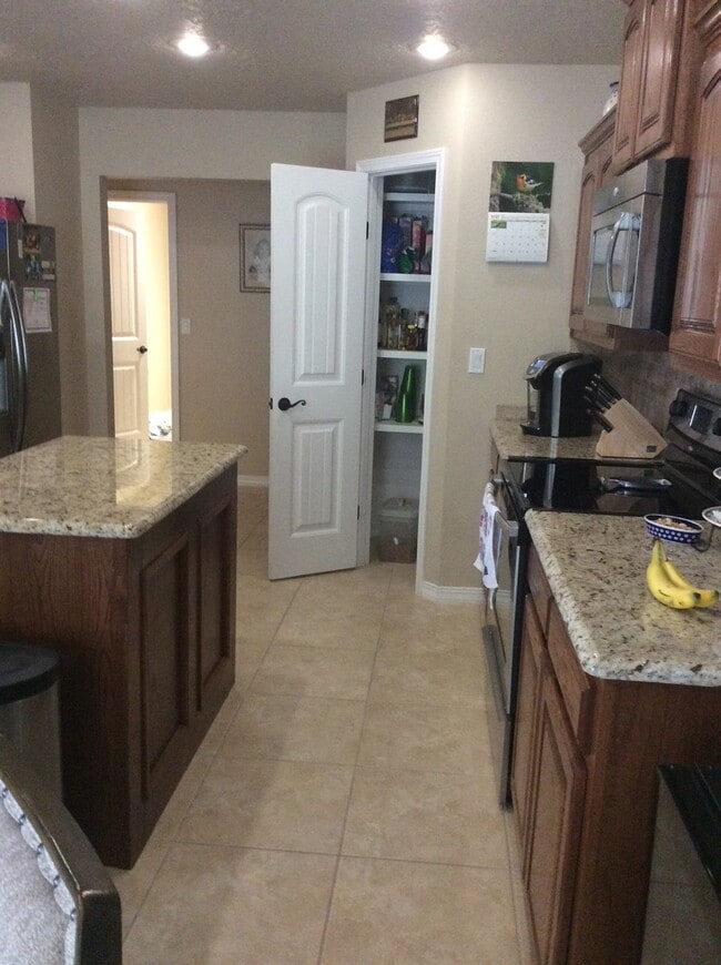 Building Photo - 3912 Woodlark Road