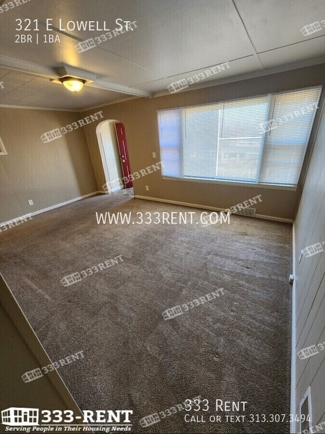 Building Photo - 321 E Lowell St