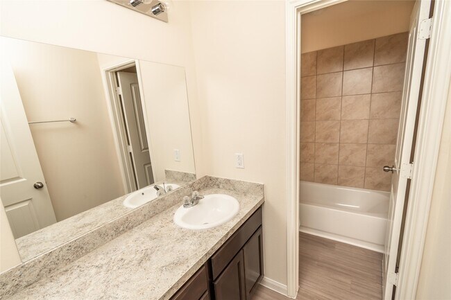 Building Photo - 17006 Hailey Harbor Dr