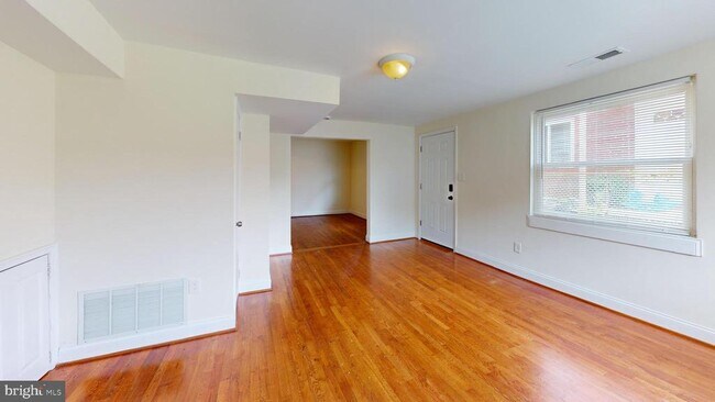 Building Photo - 8514 Chestnut Oak Rd