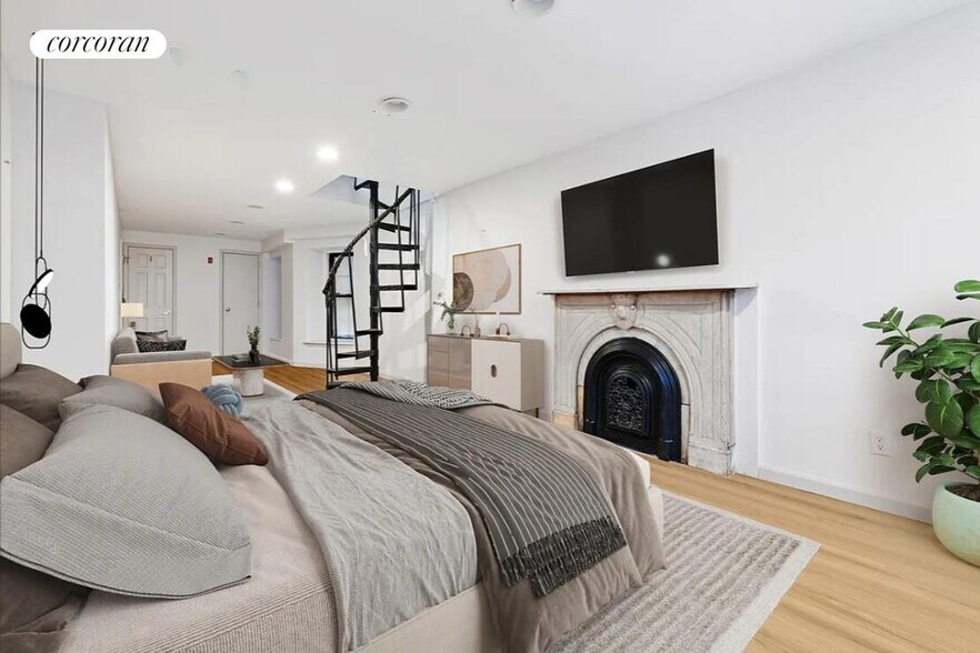 Primary Photo - 316 W 51st St