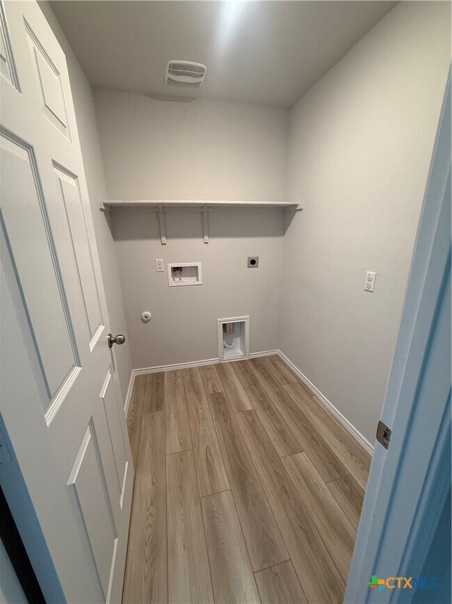 Building Photo - 7208 Veronica Ct