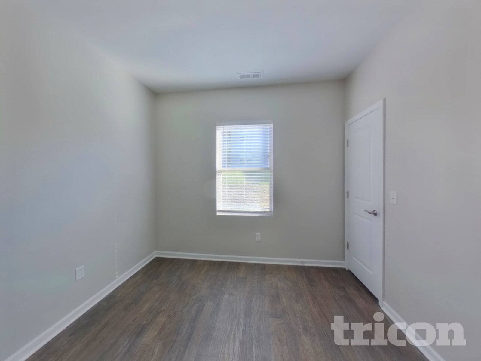 Building Photo - 1041 Lonergan Cir