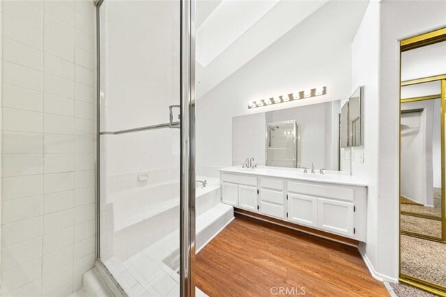 Building Photo - 7448 Bellingham Ave