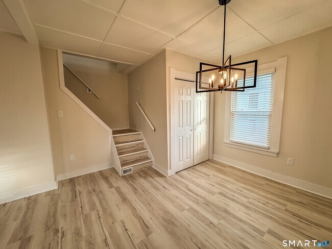 Building Photo - 74 Stewart St