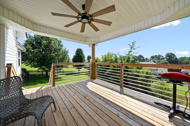 Building Photo - Beautiful home in Twin Rivers Subdivision Waiting for You to Call Home!