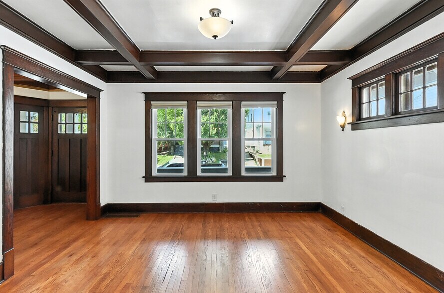 Building Photo - 2965 Harris Street