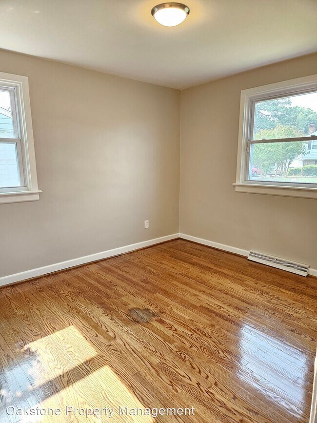 Building Photo - 3 br, 1 bath House - 7508 Mayland Dr.