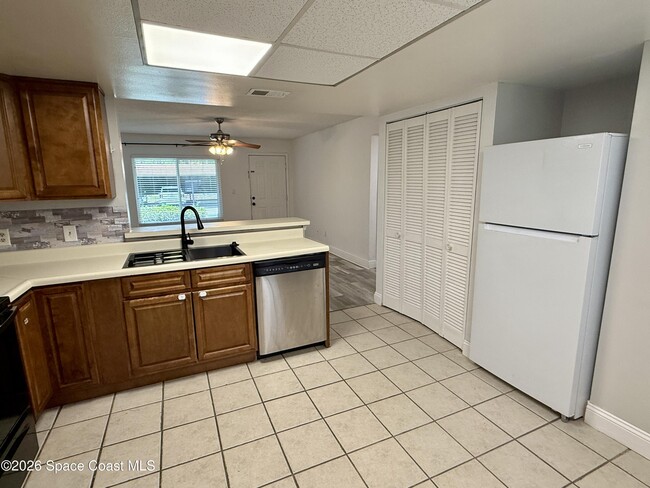 Building Photo - 1515 Huntington Ln